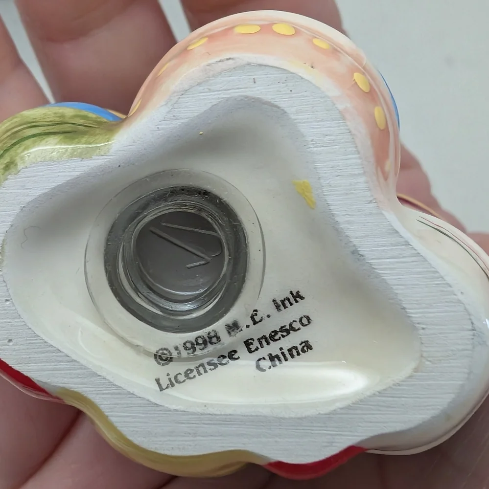 Vintage. Mary Engelbreit Enesco Chair and Bowls Salt and Pepper #478377 - Picture 6 of 6